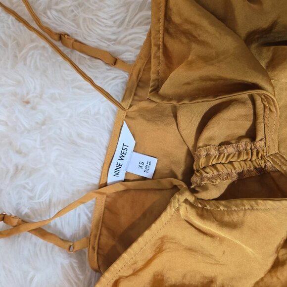 🦋Women's Nine West Mustard yellow Ruched Drawstring Front Tank🦋 - Picture 4 of 8